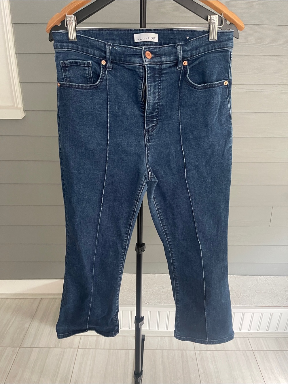 LOFT Indigo Center-Seam Kick Cropped Straight Jeans